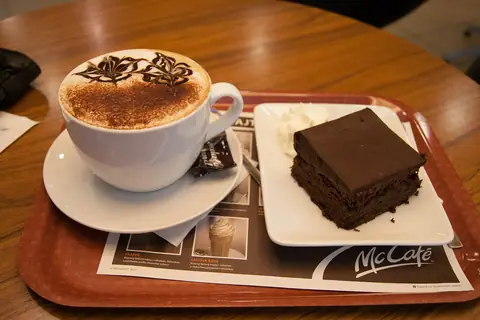 Crave Cakes & Shakes photo 3
